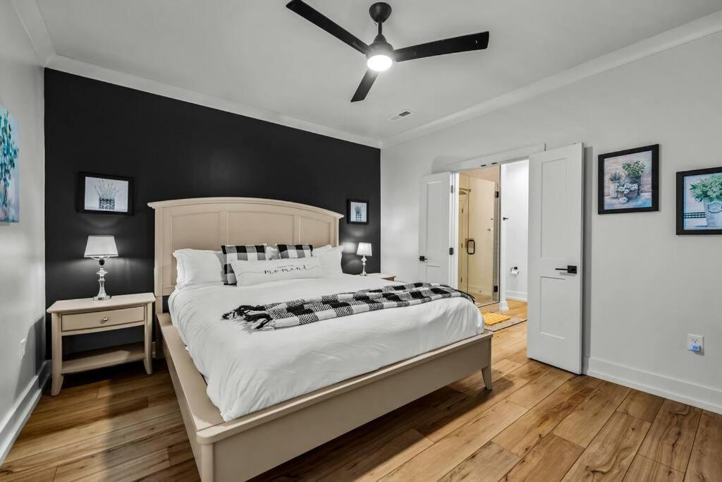 *Dog Friendly*Modern Home-Minutes To Dollywood, Gatlinburg, Smoky Mountains & Pigeon Forge! Exterior photo